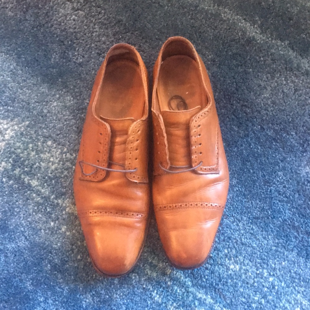 Allen Edmonds men’s dress shoes